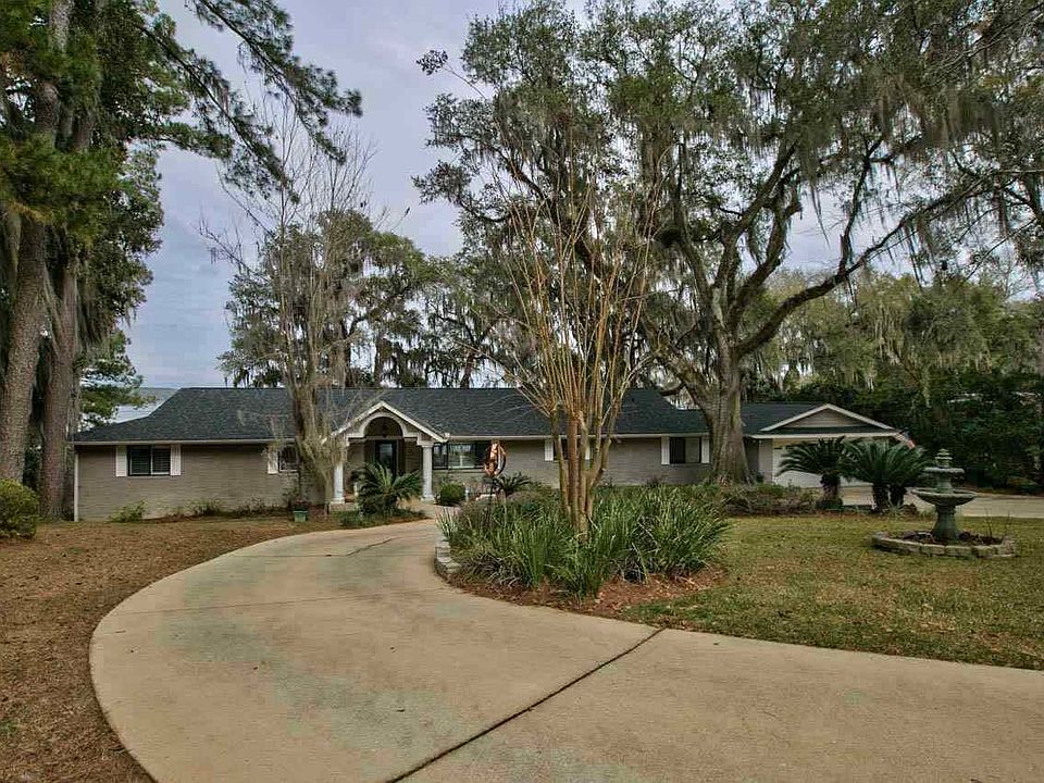 1st image of 2708 Lucerne Dr