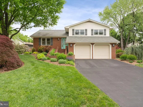 3204 Allness Ln, Herndon, VA 20171