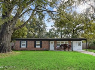 2721 Sack Dr E, Jacksonville, FL 32216