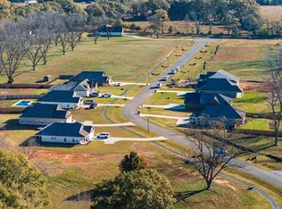 145 Chinaberry St, Pine Mountain, GA