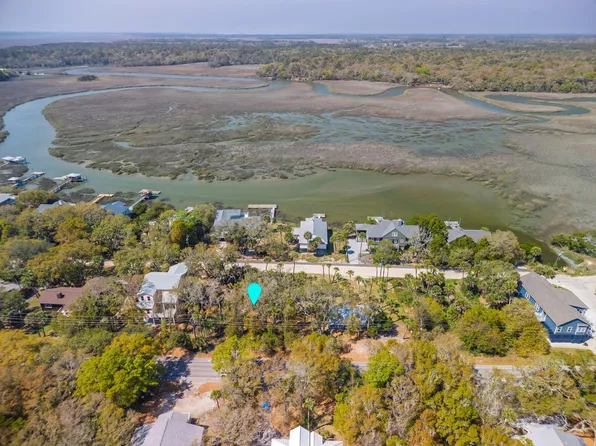 307 Jungle Rd, Edisto Island, SC 29438