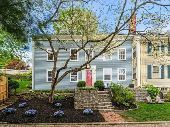 159 Elm St #2, Marblehead, MA 01945