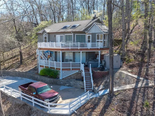 127 Camelot Ct, Camdenton, MO 65020