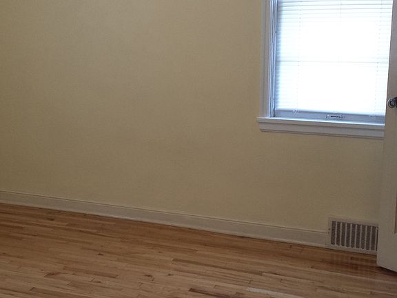 4th image of 3812 28th Ave S