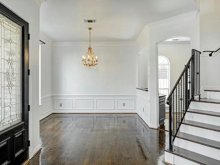 5207 Blossom St — Photo 4