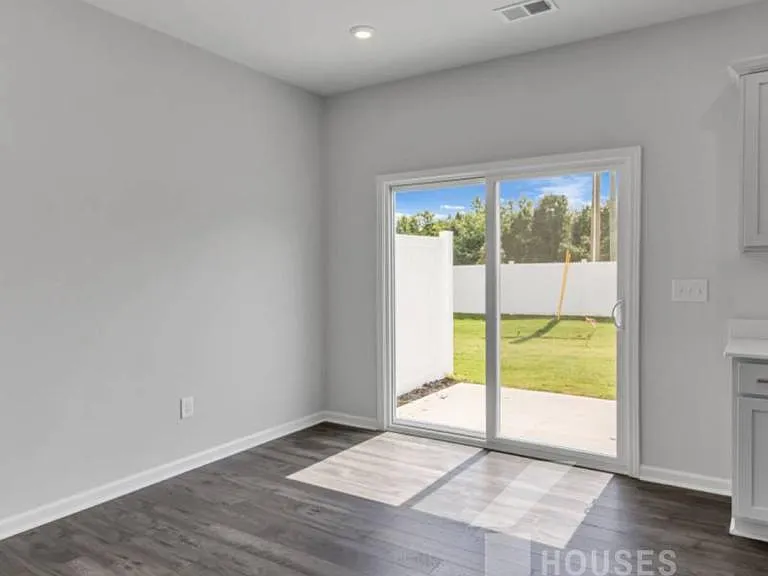 314 Abingdon Way — Photo 9