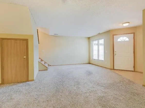 236 Orchard St E, Belle Plaine, MN 56011