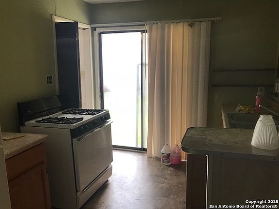5th image of 4715 Fortuna St