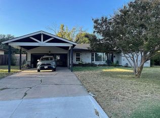 7067 Dover Ln, Richland Hills, TX 76118