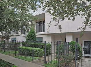 719 Saint Charles St, Houston, TX 77003