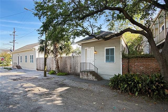 1st image of 1637 Harmony St #29