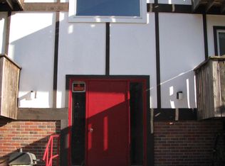 2139 A St APT 2, Lincoln, NE 68502