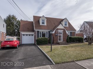 31 34th St, Fair Lawn, NJ 07410