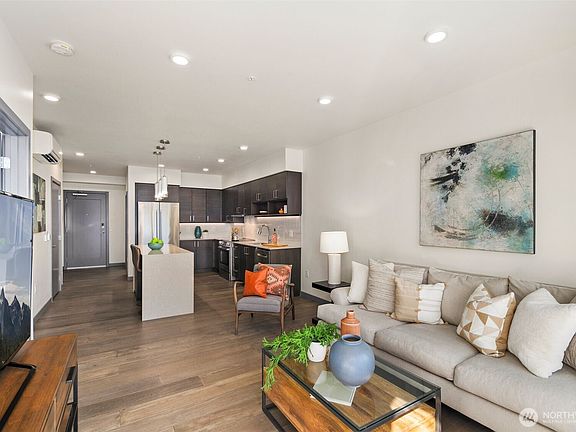 2nd image of 11903 NE 128th Street #622