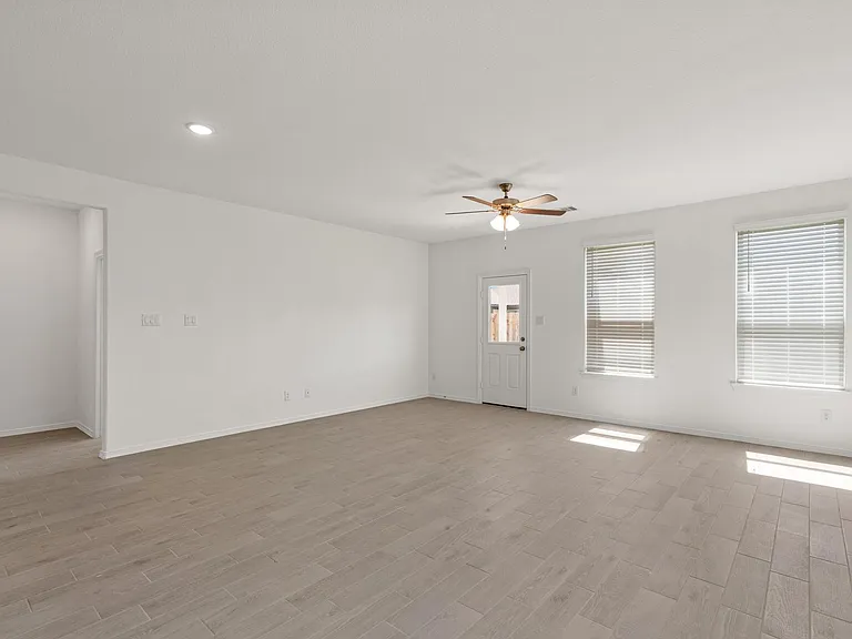 23103 Forebear Dr — Photo 12