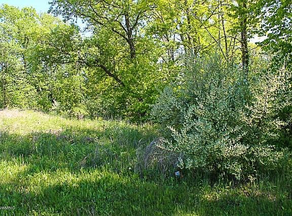 4th image of 674 S Cygnet Lake Dr