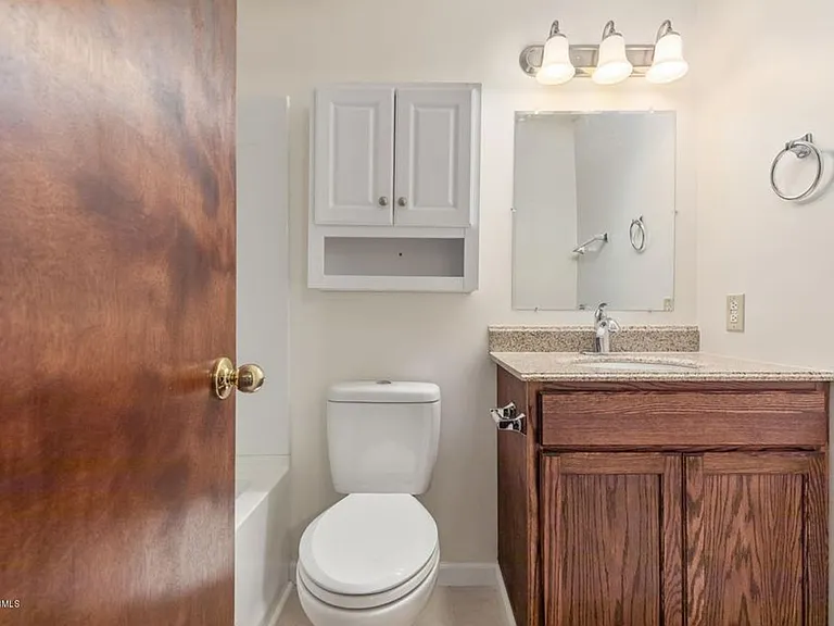 1041 Spring Villa Dr — Photo 20