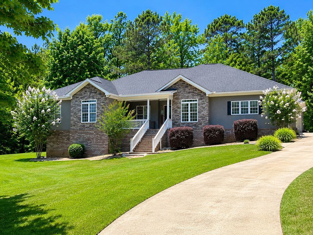 1192 Lee Road 312 - Property Image