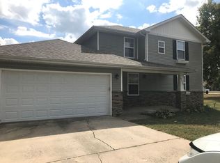 4555 S Graystone Ct, Springfield, MO 65804