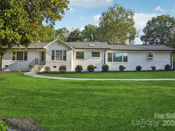 400 Livingston Dr, Charlotte, NC 28211