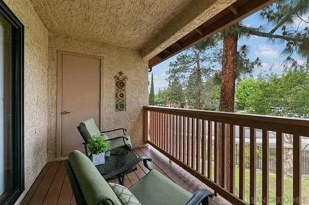 12095 Alta Carmel Ct #6 — Photo 6
