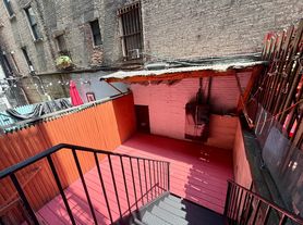 712 9th Ave, New York, NY