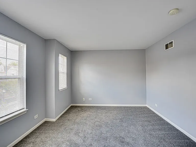 3355 Kentshire Cir — Photo 18
