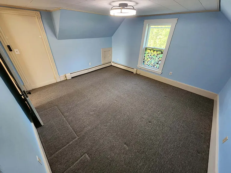 86 Raymond St #3 — Photo 10