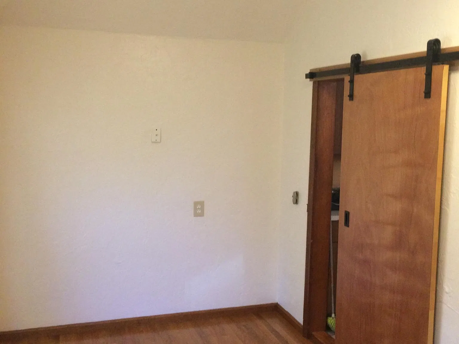 3 bed, $3,500 — Photo 1