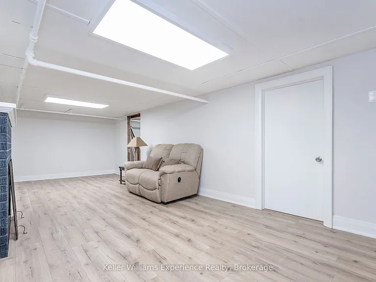 65 Drury Ln — Photo 18