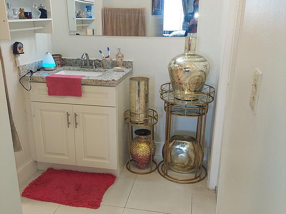 5th image of 9150 Fontainebleau Blvd APT 303