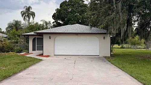 3252 Golfview Rd Photo 1