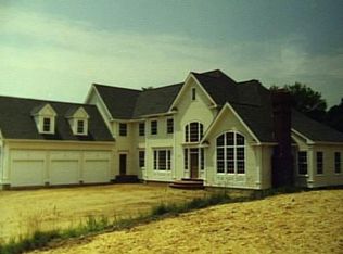 230 Winton Rd, Fairfield, CT 06430