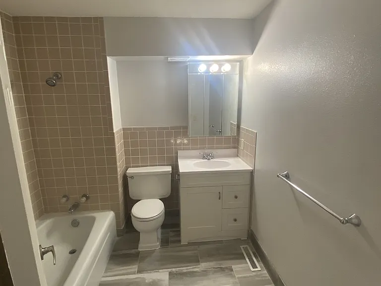 602 Ansborough Ave — Photo 6