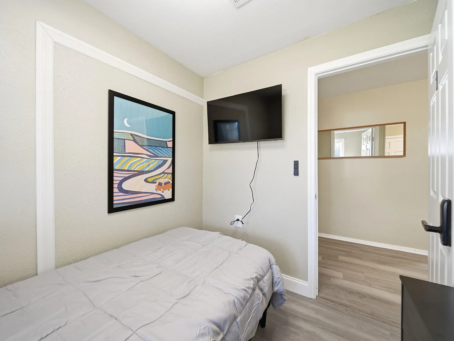 4 bed, 3.0 bath, 1778 sqft, $776 — Photo 1