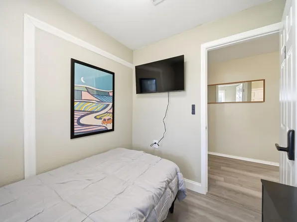 (undisclosed Address), Deland, FL 32720