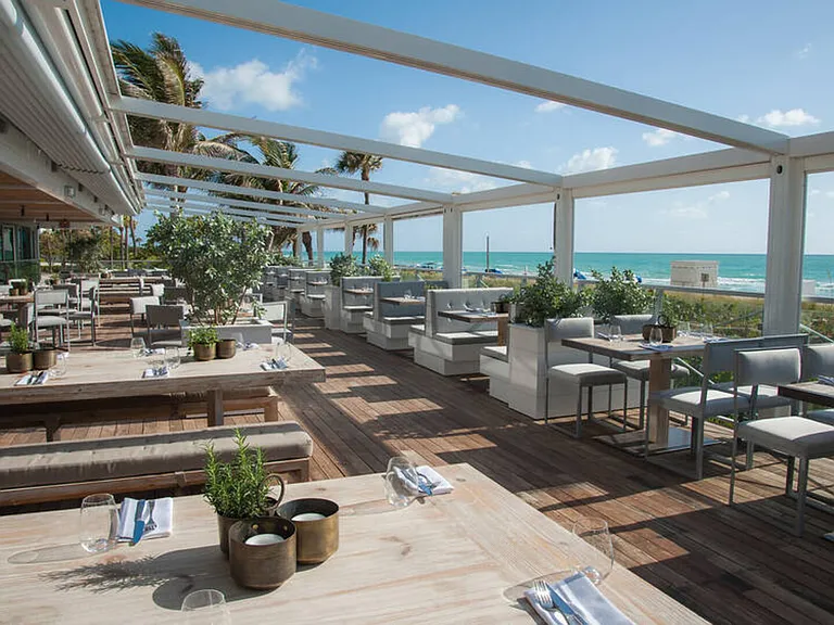 Ocean Dr — Photo 129