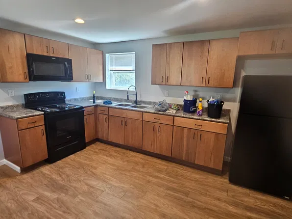 1 Avalon Cir, Eighty Four, PA