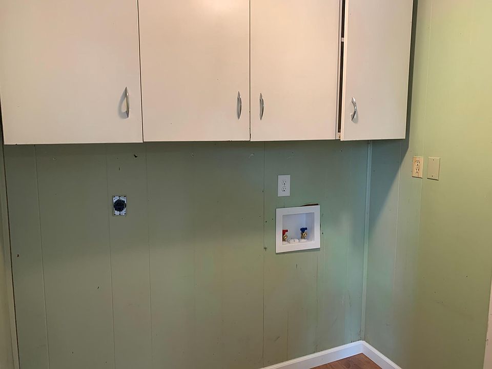 1st image of 45 Halsey Dr