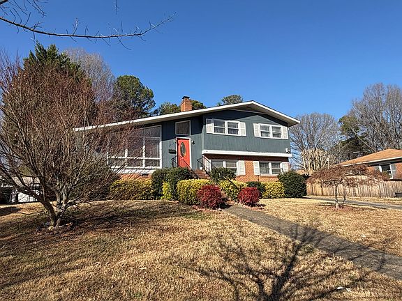 3rd image of 3547 Driftwood Dr