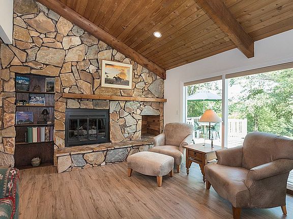 5th image of 3302 Birchwood Dr