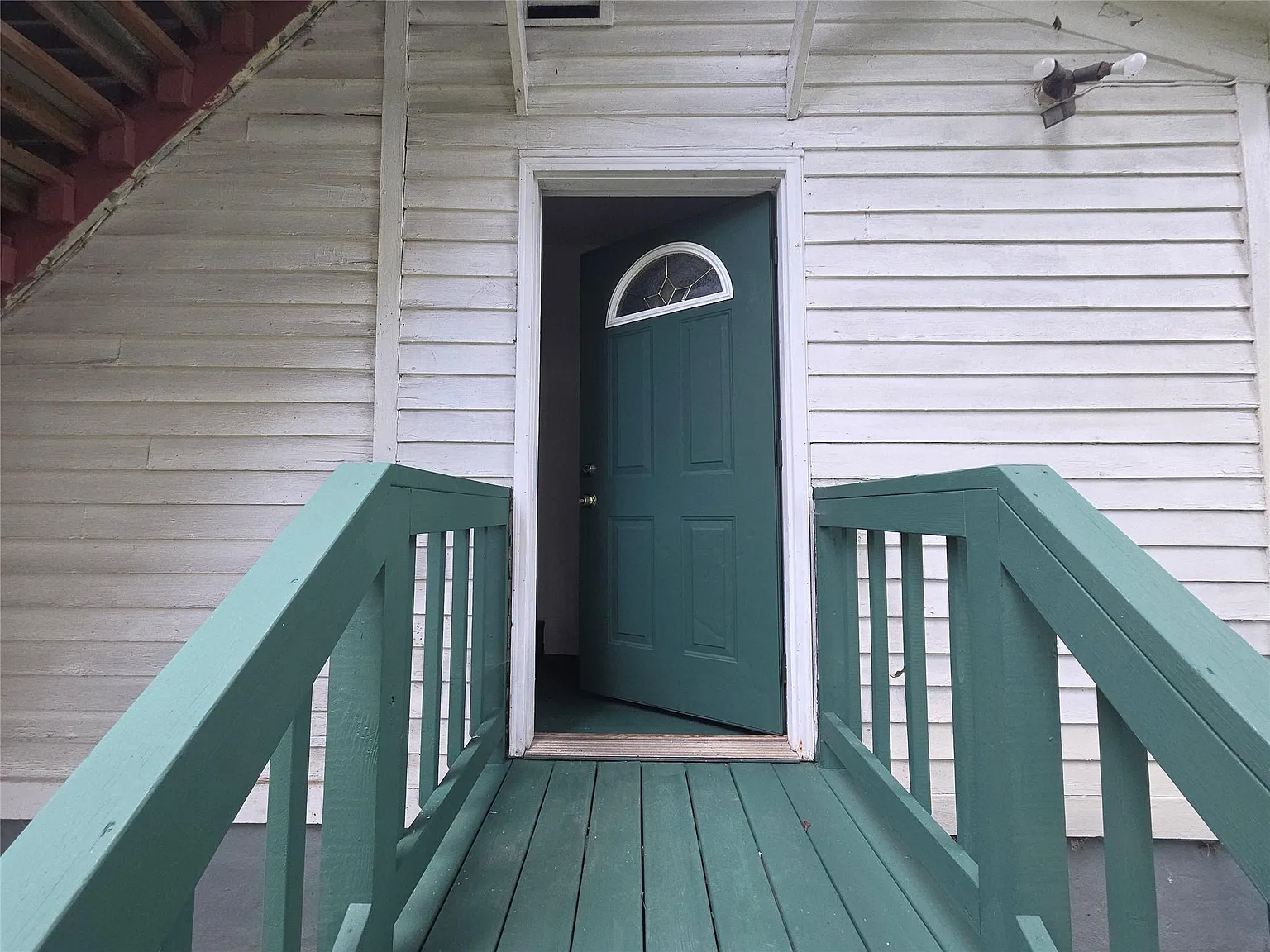 2 bed, 1000 sqft, $1,250 — Photo 2
