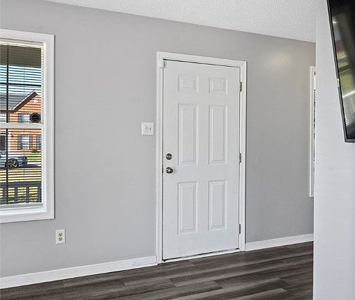 5th image of 18505 Rollingside Dr