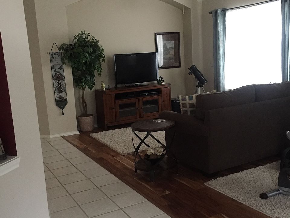 1st image of 1815 Copper Leaf Dr