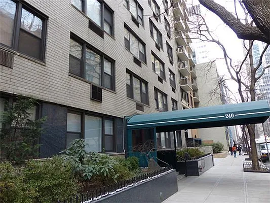 Rented by R New York | media 57