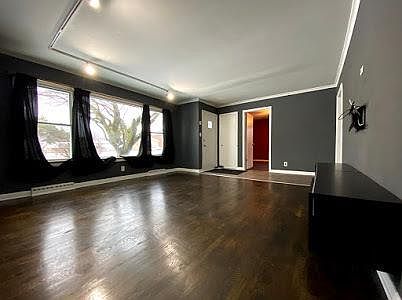 3rd image of 8020 Narragansett Ave