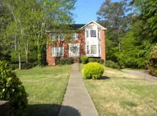 2431 Meadow Grove Way, Lilburn, GA 30047