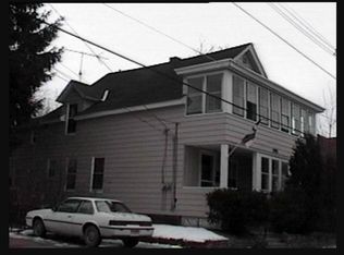 100 Eden Gln, Leominster, MA 01453