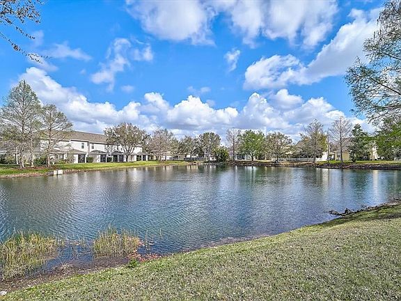 4th image of 14931 Amberjack Ter