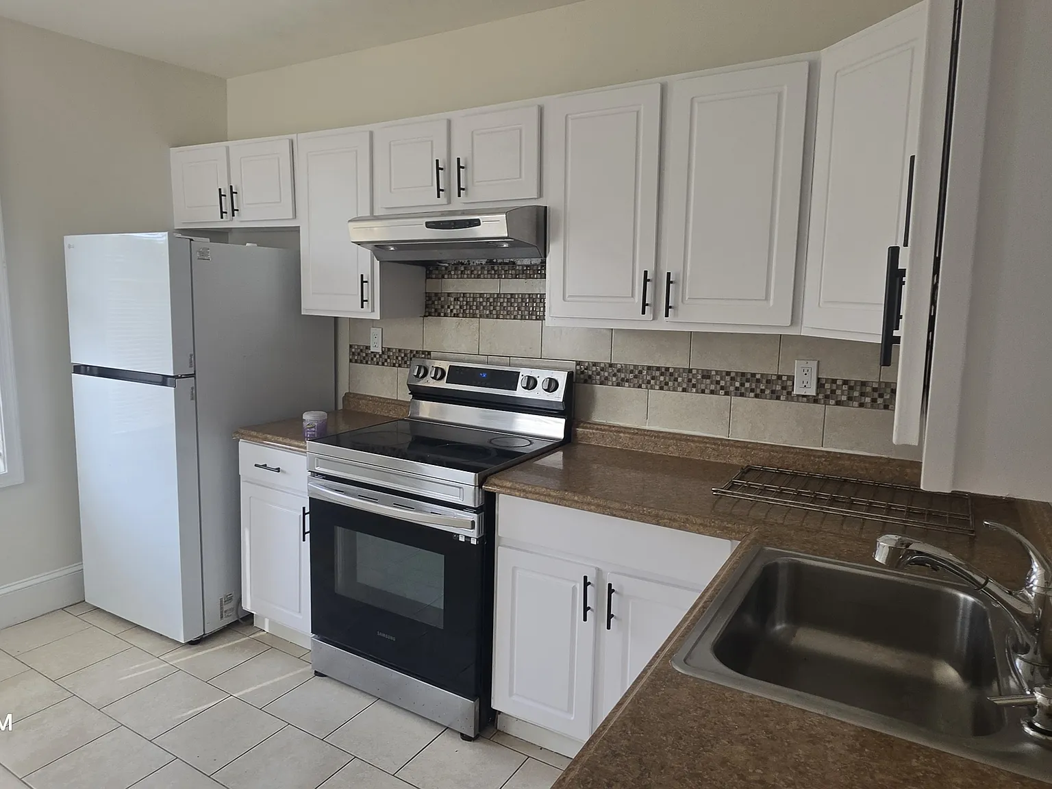 4 bed, 1450 sqft, $2,000 — Photo 2